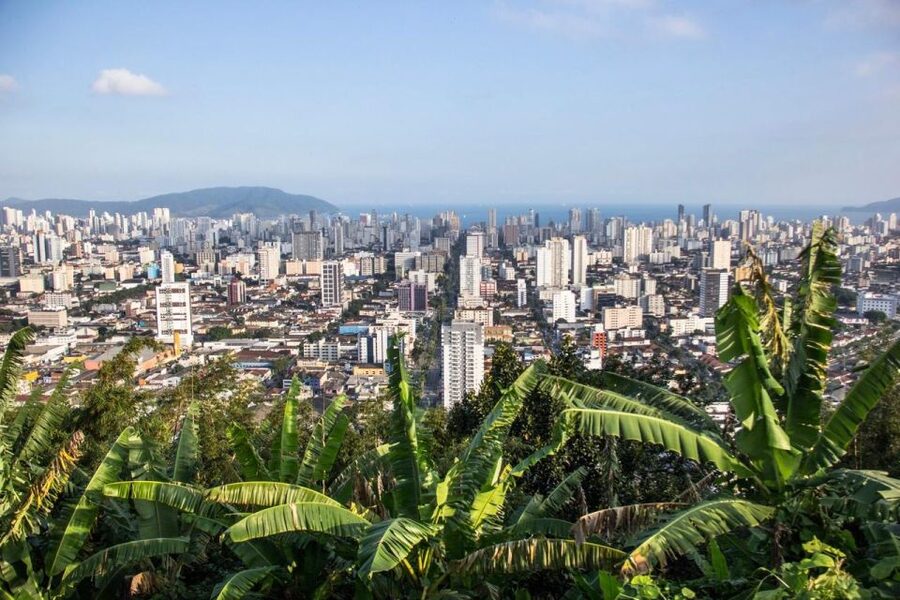 10-hour beach tour Santos: Shared with Tickets & Lunch - Santos beach: a chance to slow the pace