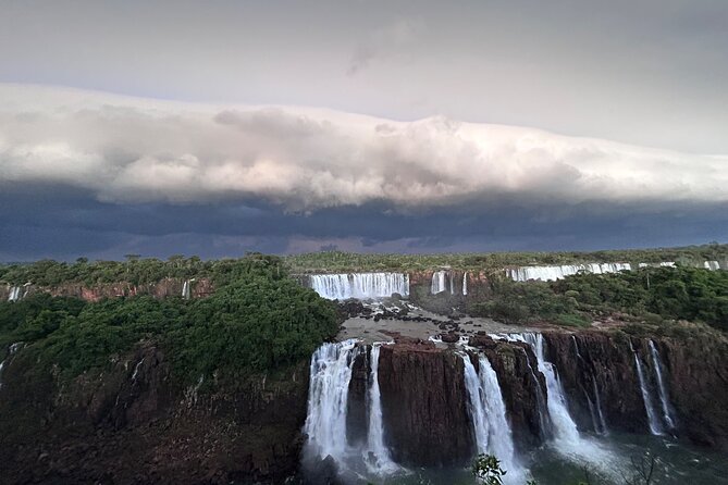 2-Days PRIVATE Brasil & Argentina Experience Iguazu Falls - Border crossings and pickup details