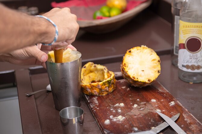 4h Cooking Class in Salvador with 9 Recipes & Bottomless Drinks - Caipirinhas, conversation, and the shared table