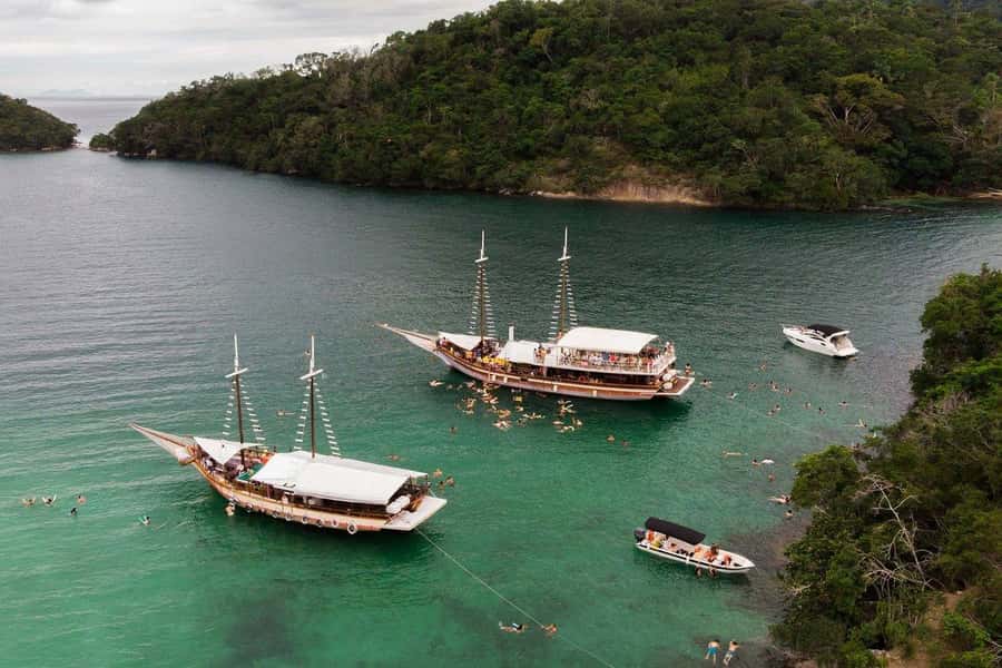 Adventures in Angra and Ilha Grande with Guide and Lunch - From Rio to Angra dos Reis: a long but worthwhile start