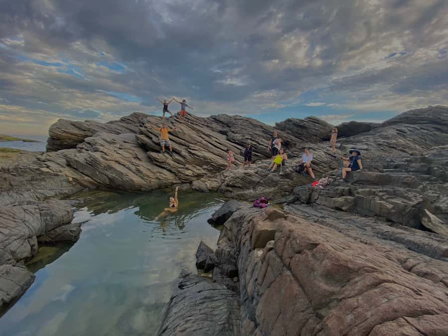Armação dos Búzios: Walk Through the Natural Pools in Búzios - The walk itself: scenic, but not a stroll