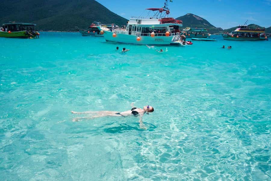 Arraial do Cabo Adventure: Guided Tour, Beaches, and Lunch. - A boat day needs a few practical choices
