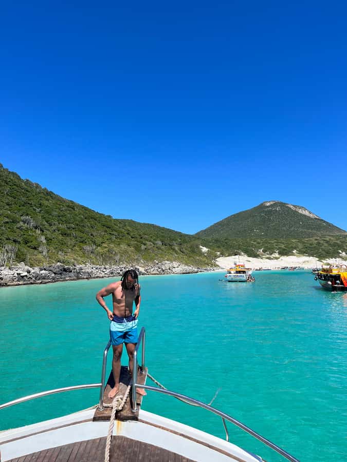 Arraial do Cabo: Boat Trip with Waterslide - Gruta Azul and the rocky sights along the cruise