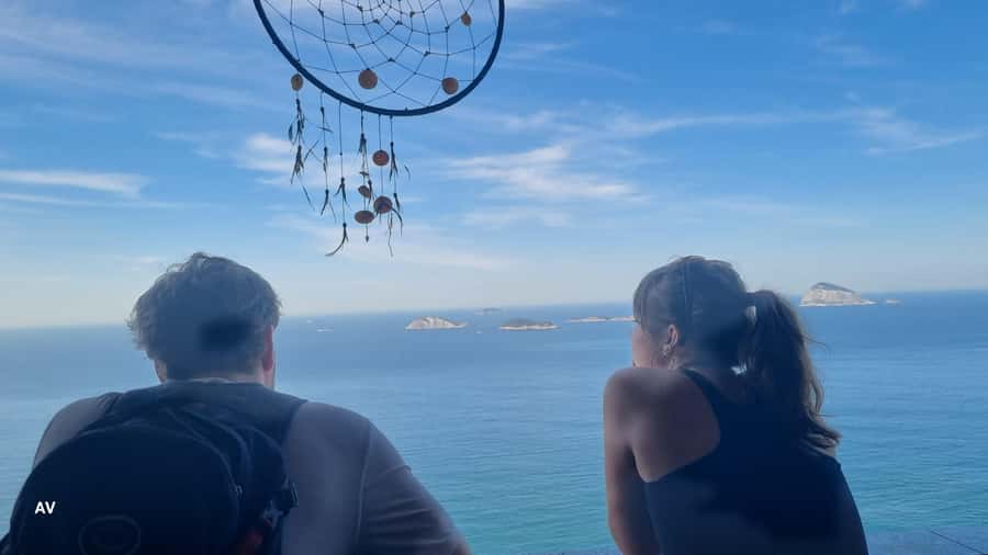 AVenturismo 2 Irmãos hill + Vidigal Favela - Four hours and a $48 price tag