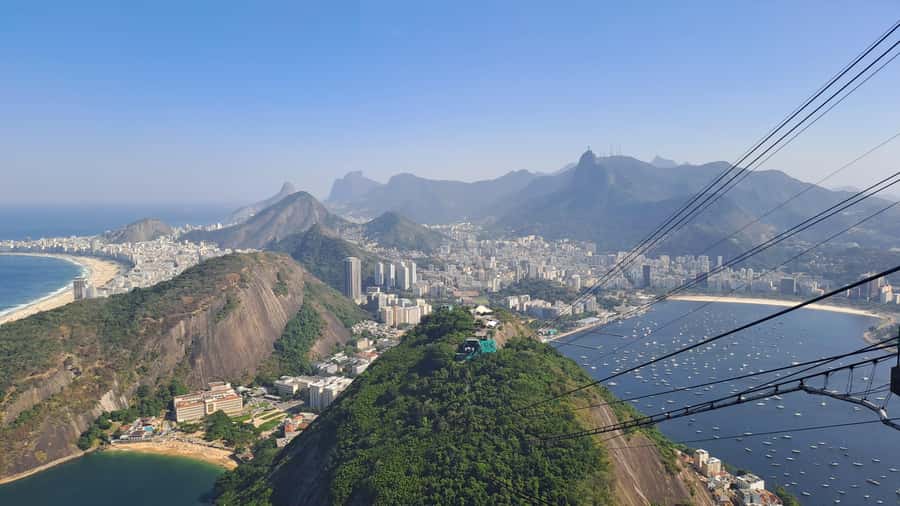 AVenturismo Pão de Açúcar - Starting at Praia Vermelha and the cable-car entrance