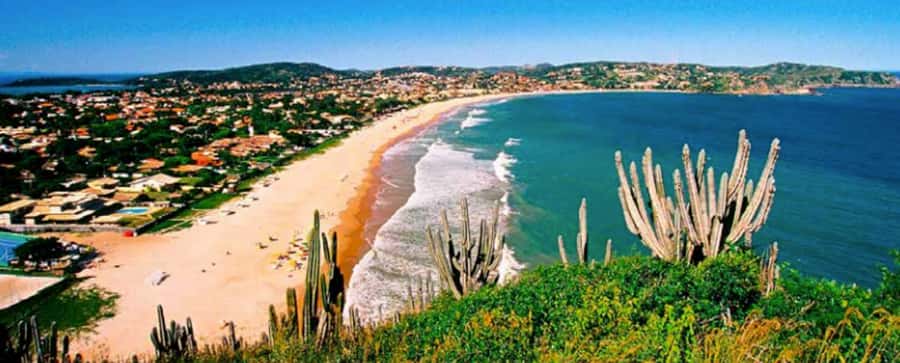 Búzios: City Tour & Beach Hopping with Lunch - Guides, transport, and the pace of the day