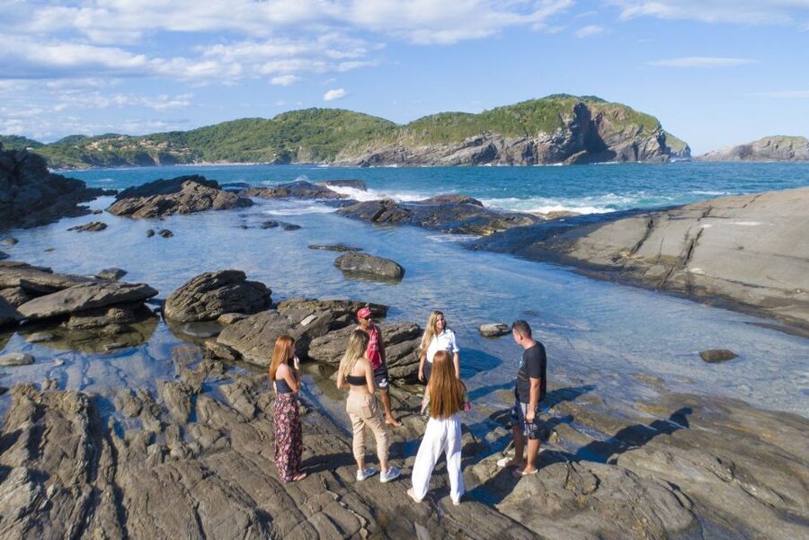 Buzios: City Tour by Trolley with 12 Beaches and Pickup - The guide makes the quick pace easier to follow
