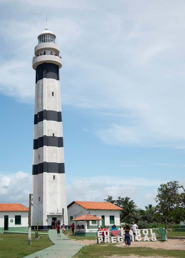 Caburé - Boat tour on the Rio Preguiças - The guide language and daily rhythm