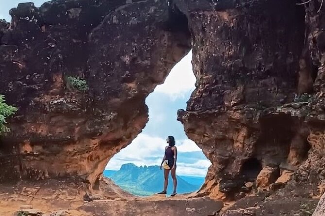 Chapada das Mesas Expedition - Day one: Pedra Caída and its sandstone canyons