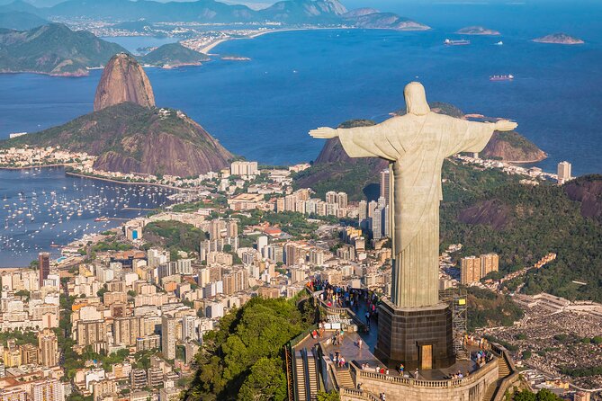 City Tour Full VIP - Corcovado Train + Churrascaria Rodízio - Corcovado Train and Christ the Redeemer