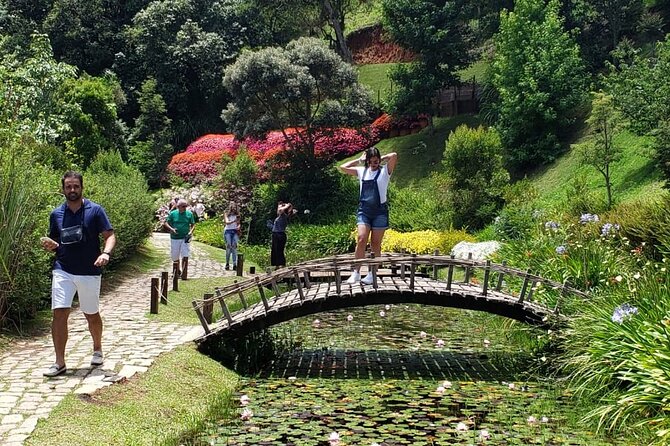 City tour in Campos do Jordão - Vila Capivari gives you time for lunch