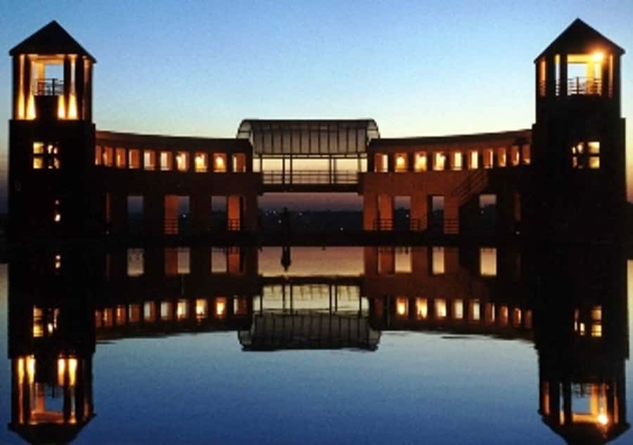 Curitiba: 4-Hour City-By-Night Tour with Dinner - The Botanical Garden under evening lights