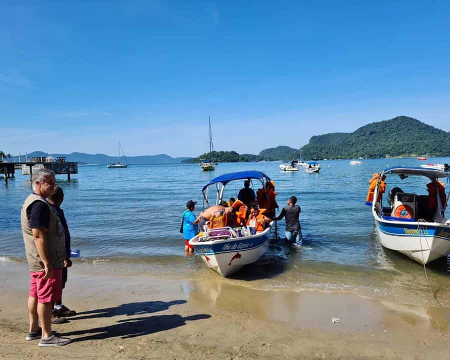 Discover Ilha Grande on a Boat Tour - Departing from Angra - Cataguases Beach and its soft white sand