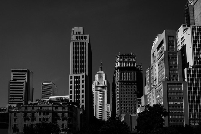 Downtown Photo Tour - Street, portrait, and architecture photography