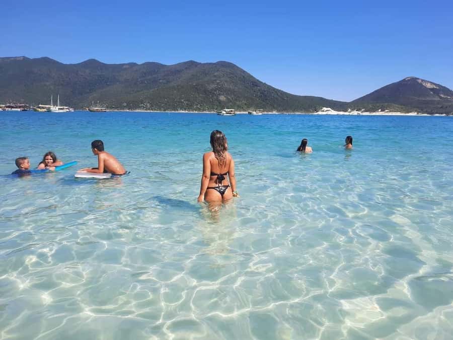 Excursão Arraial do Cabo com saída do Rio de Janeiro - A short city tour and the Crevice of Our Lady of Assumption