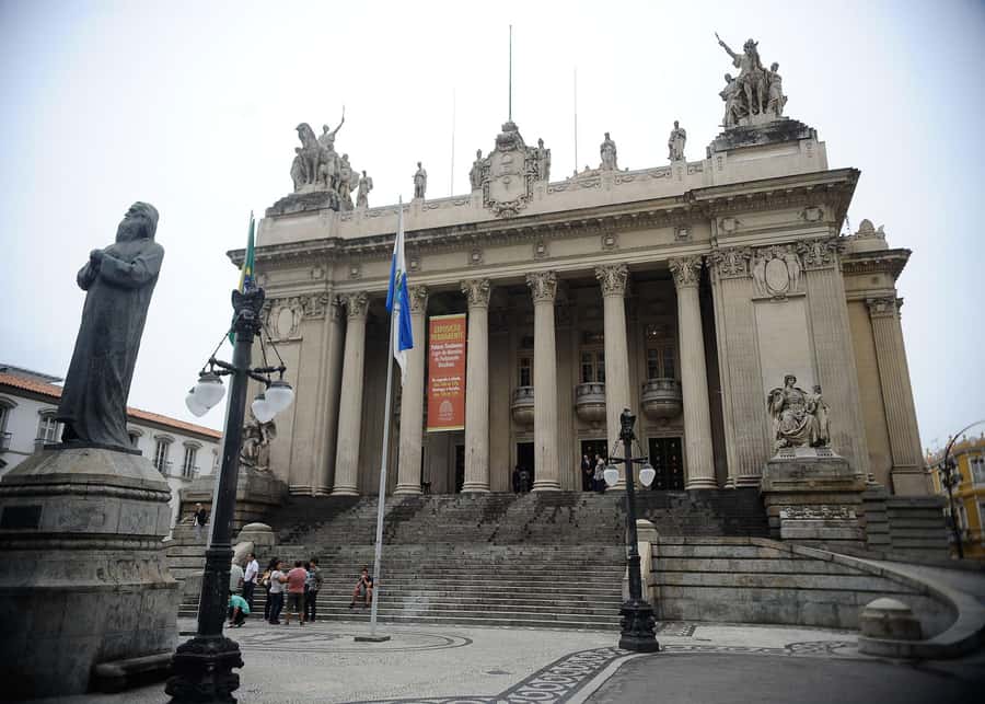 Explore Santa Teresa: Walking Tour - Chácara do Céu Museum brings art indoors