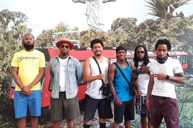 Explore the history and culture of Favela da Rocinha - Starting at São Conrado metro station