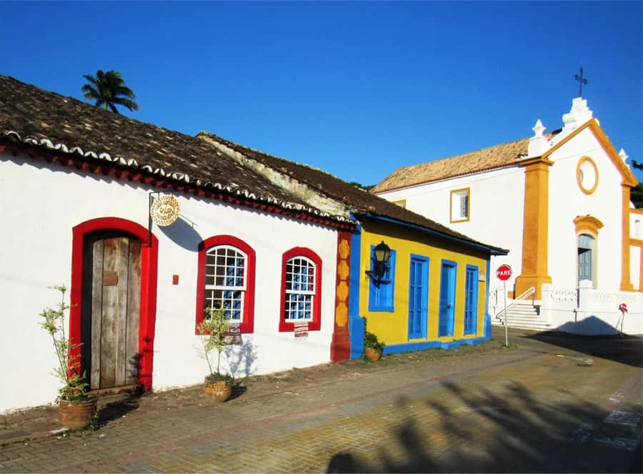 Florianópolis: Historical Center, Beach & Nature Tour - Praça XV, the Cathedral, and the Public Market