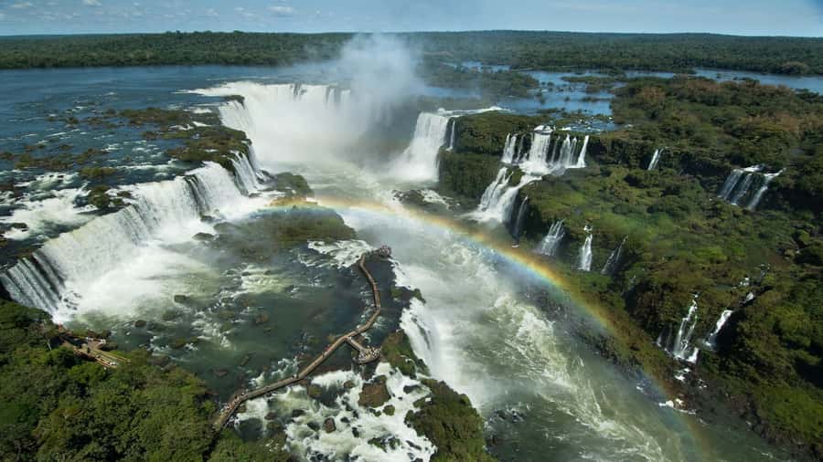Foz do Iguaçu: Brazilian Side of the Falls + Bird Park - The panoramic elevator and Devil’s Throat