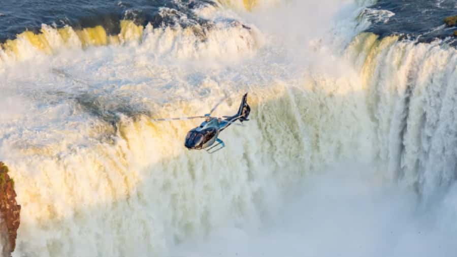 Foz do Iguaçu: Helicopter Flight over the Iguassu Falls - The 10-Minute Flight Over the Falls