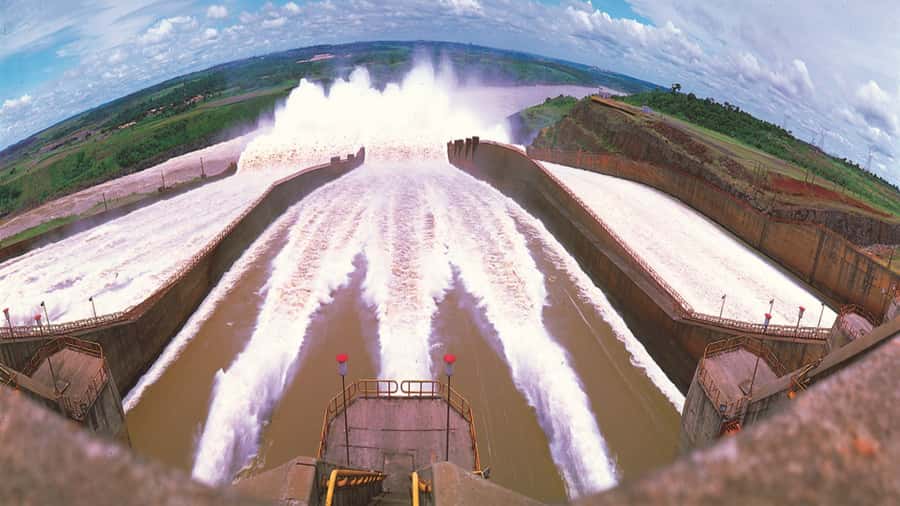 Foz do Iguaçu: Itaipu Hydroelectric Dam Guided Tour - The hotel pickup keeps the morning simple