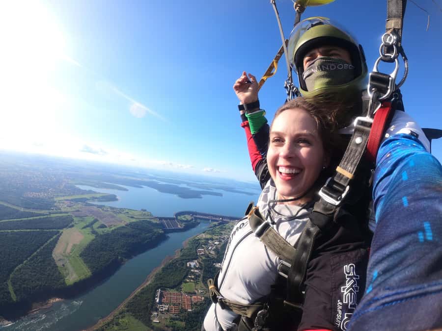 Foz do Iguacu: Skydiving Experience with Photos and Videos - Who should book this experience