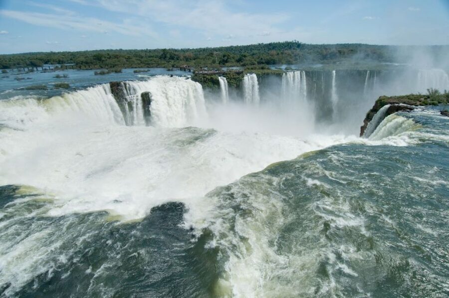 From Foz do Iguaçu: Argentinean Falls Tour with Pickup - Lunch, park costs, and smart budgeting