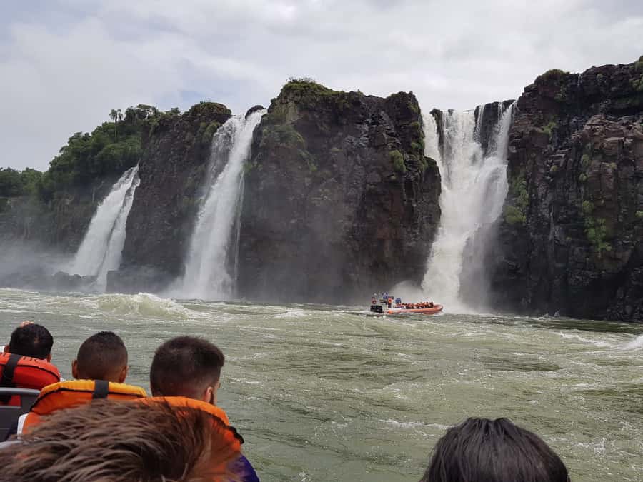 From Foz do Iguaçu: Iguazú Falls Boat Ride Argentina - The Argentine side gives you the full day