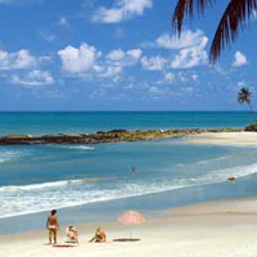 From João Pessoa: Full-Day Southern Coast Beaches Tour - Food, drinks, and beach facilities