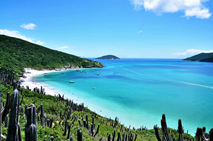 From Rio: Arraial do Cabo - The Brazilian Caribbean Daytrip - Boarding at Praia dos Anjos