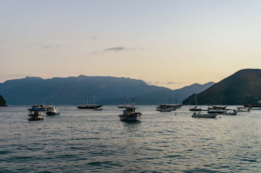 From Rio de Janeiro: Angra dos Reis Boat Trip with Lunch - Boarding the schooner in Angra