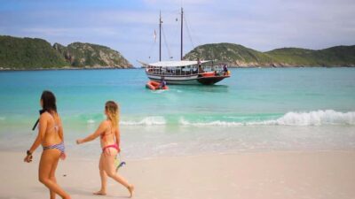 From Rio de Janeiro: Arraial do Cabo Boat Trip with Lunch