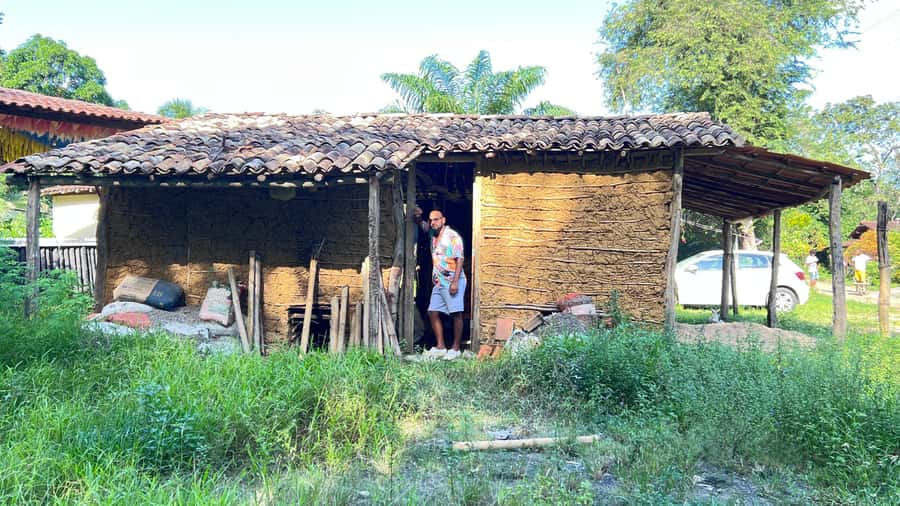 From Salvador: Quilombo Heritage Daytrip with Lunch - Making manioc flour with your own hands