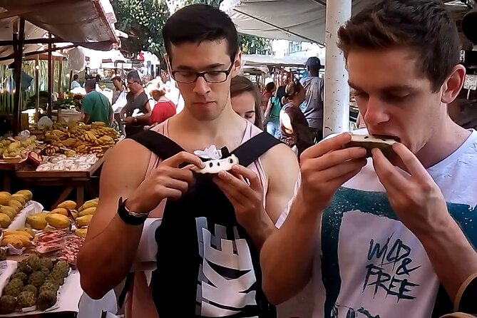 Guided Market Fruit Tasting in Rio with 15+ Exotic Flavors - The guides make the difference