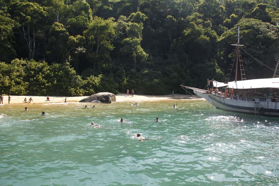 Half-Day Schooner Cruise and Snorkeling in Paraty Bay - Lula’s Beach for clear water and quiet time