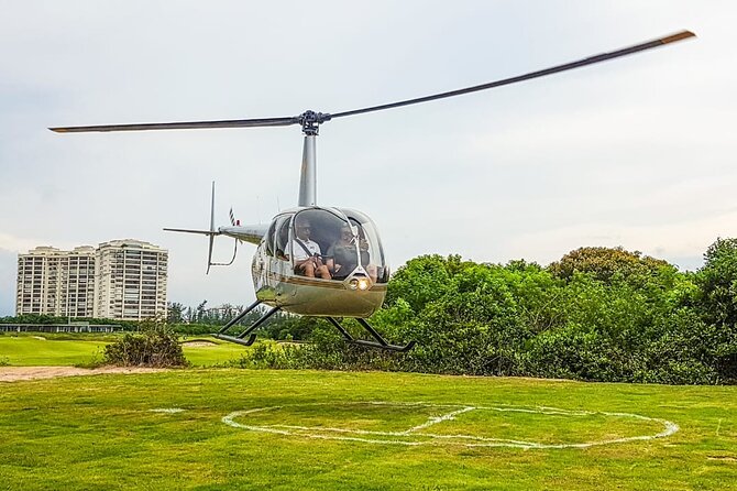 Helicopter tour in Rio de Janeiro - 25 Minutes - Corcovado and Christ the Redeemer from above