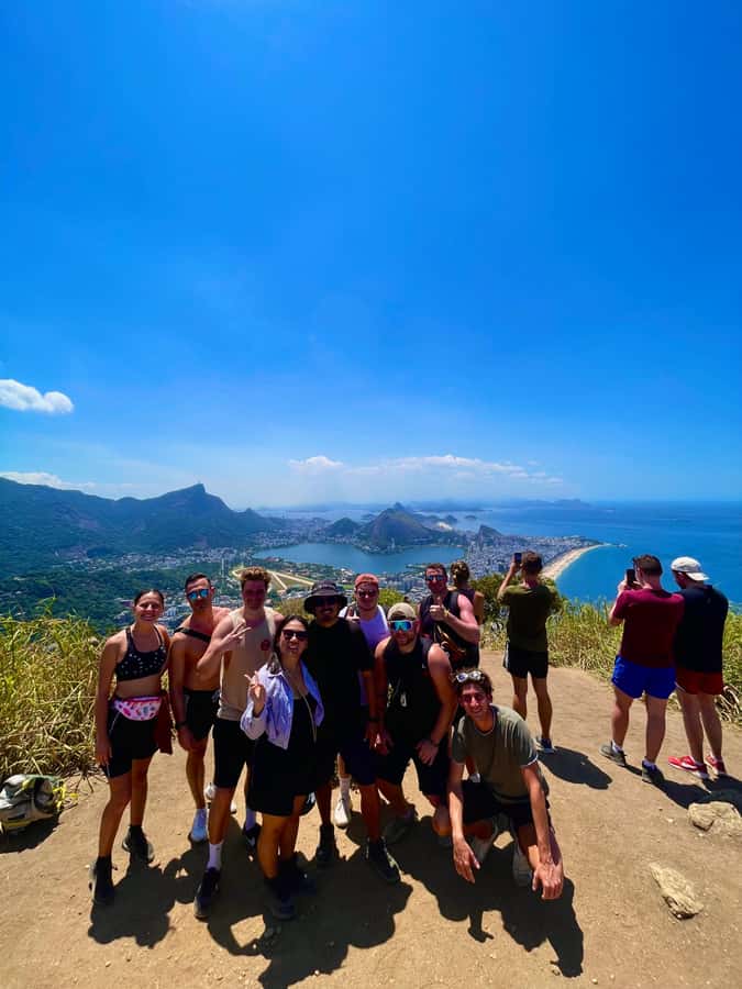 Hike Dois Irmãos + Vidigal Favela Experience - A cultural visit with a local guide