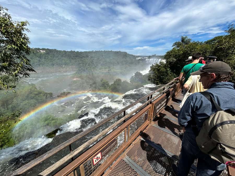 Iguassu Waterfalls: 1 Day Tour Brazil and Argentina's sides - The Macuco Safari choice