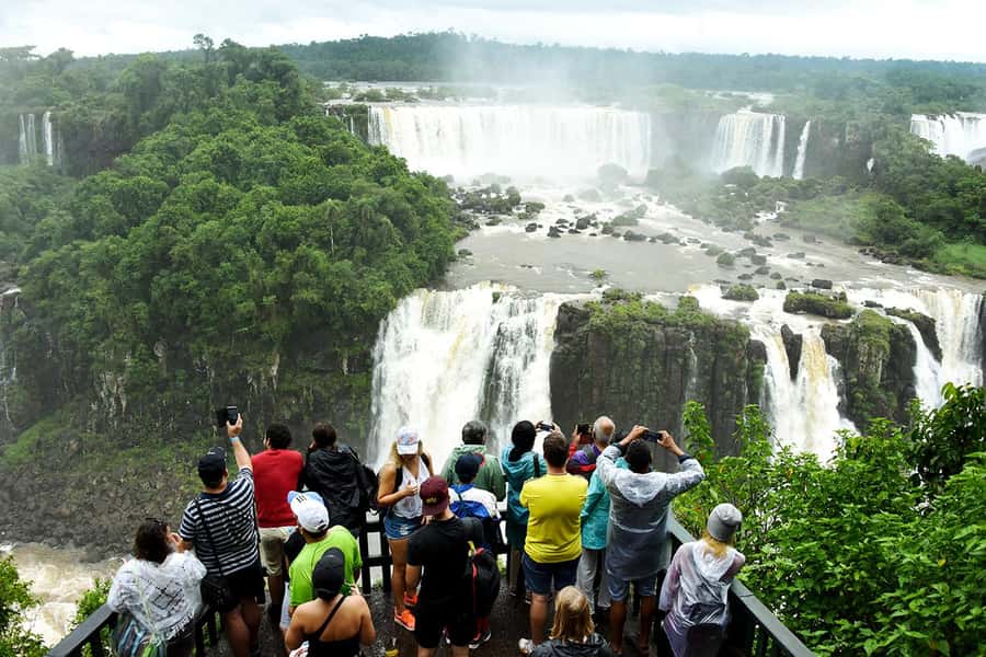 Iguazu Falls: 2-Day Argentinian and Brazilian Iguazu Falls - Timing, transport, and border practicalities