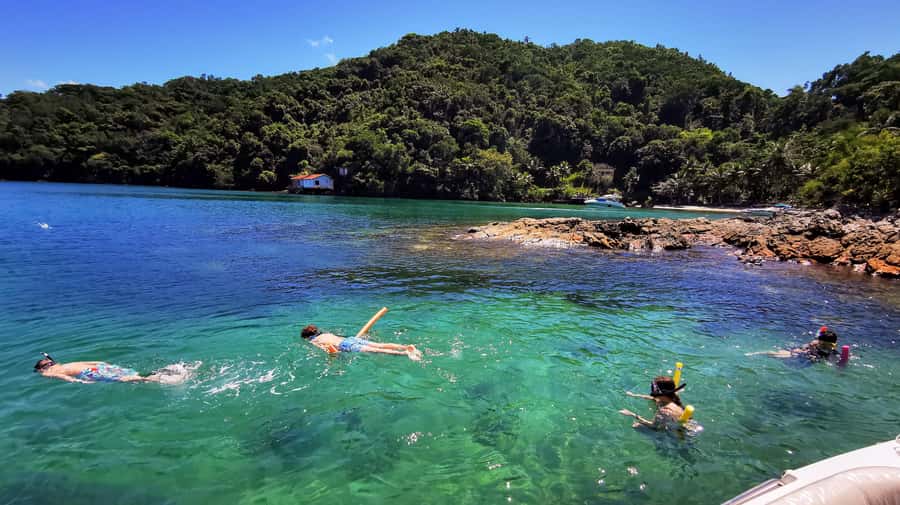 Ilha Grande: 6-Hour Speedboat Tour to Blue and Green Lagoons - Should you book it?