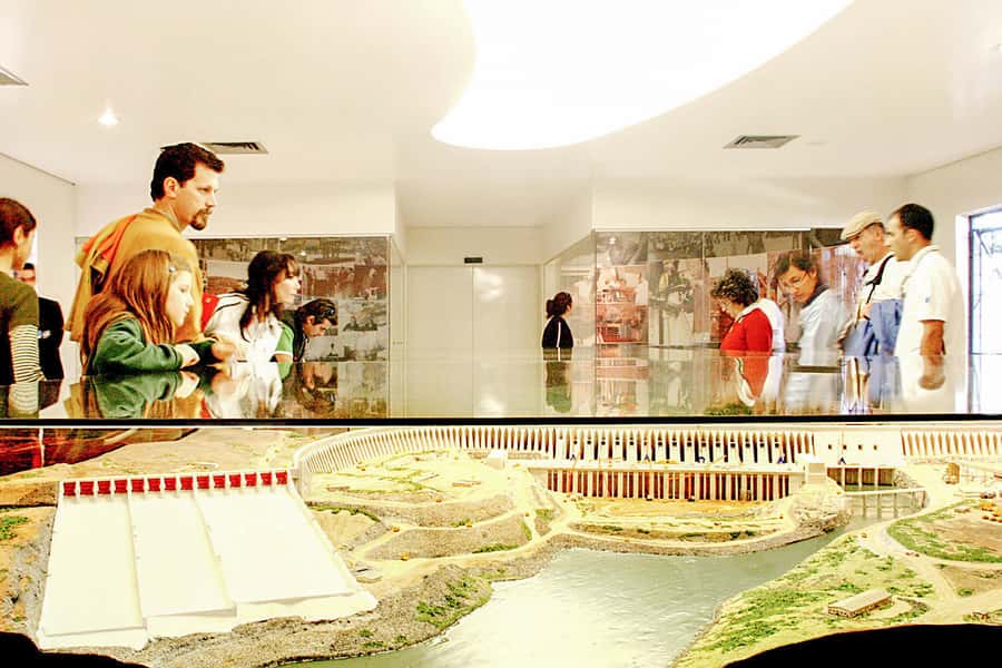 Itaipu Dam Tour with Admission Ticket from Foz do Iguaçu - Who will enjoy this Itaipu visit?