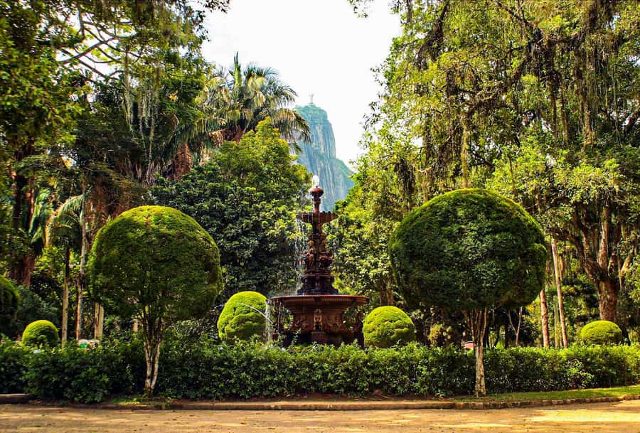 Jeep'n'Green: Rio Botanical Garden & Tijuca Rainforest Tour - Mayrink Chapel is small, pink, and unexpectedly elegant
