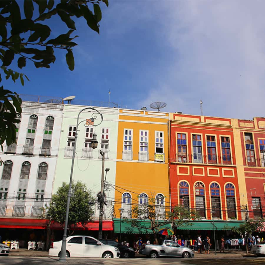 Manaus: City Tour - Following the colonial buildings toward the Municipal Market