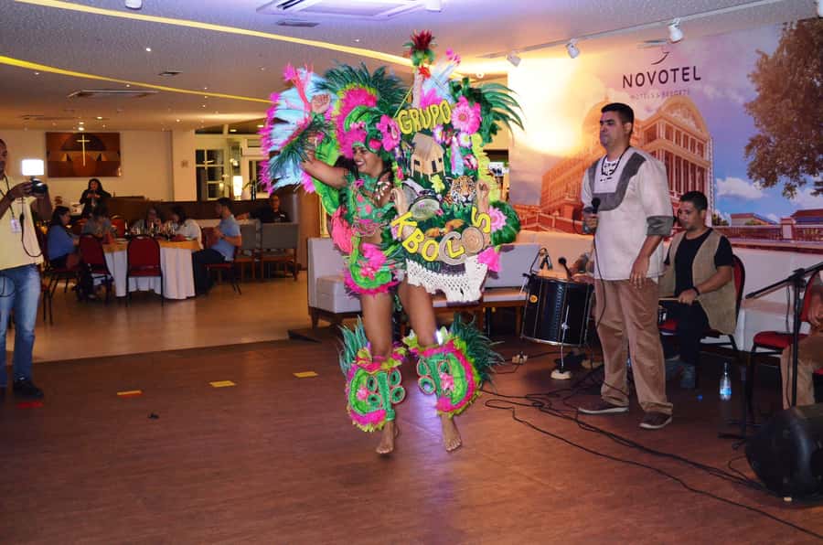 Manaus: Folklore Amazonian Dinner Show - Regional dinner with tropical desserts