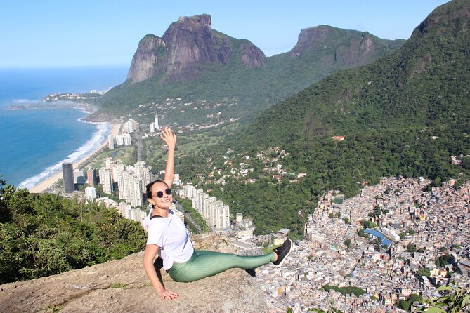Morro Dois Irmãos Hikking + Vidigal Favela Tour - What the guide adds to the experience