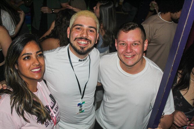 Night Walking Tour through the Bars of São Paulo - Samba at Xiu! Bar Vila Madalena