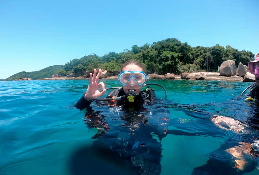 Paraty: Discovery Scuba Diving Experience for Beginners - How the staff and language support affect the day