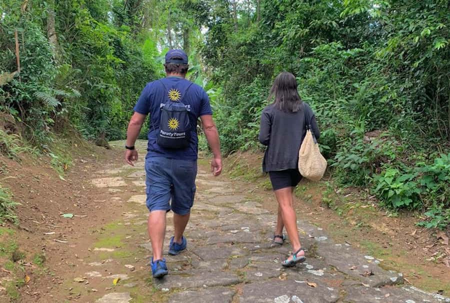 Paraty: Gold Trail Rainforest Hiking Tour - Walking the 3.6-kilometer route