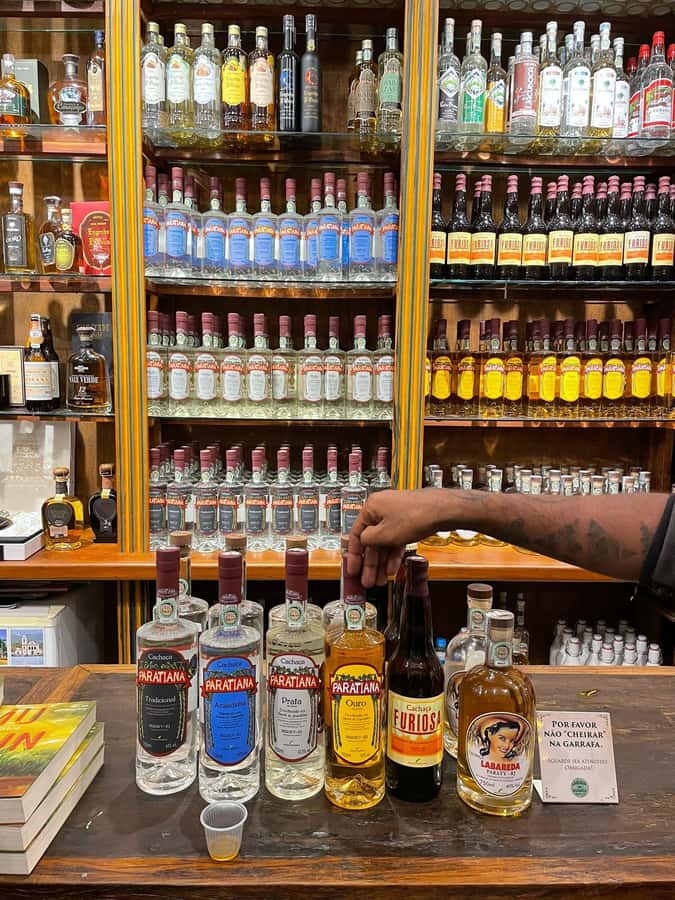 Paraty: Historic Centre Walking Tour & Cachaça Tasting - A closer look at the local economy