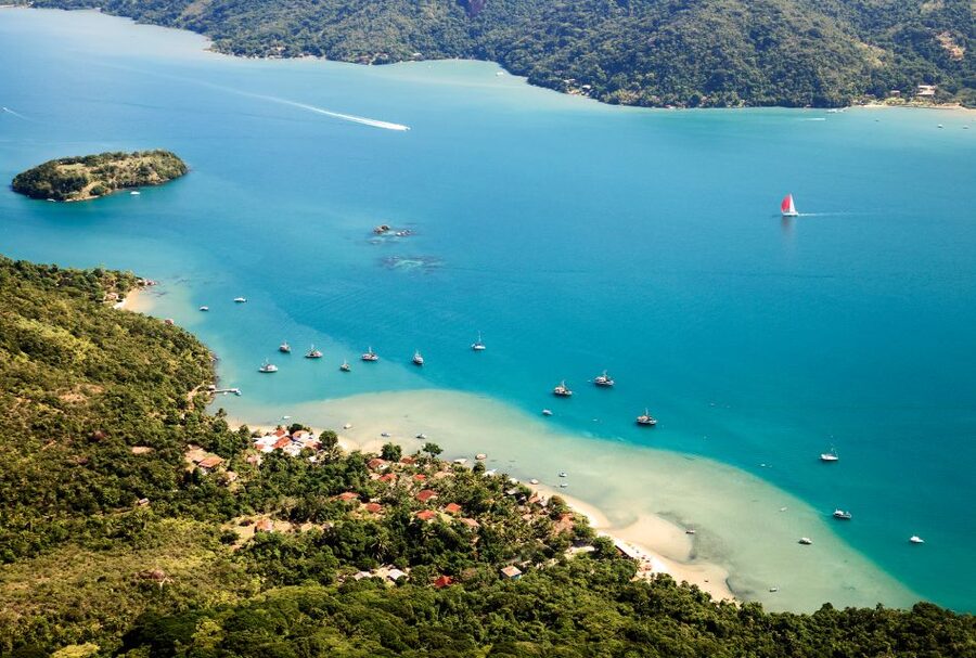 Paraty: Pão de Açucar Peak Trekking and Hiking Tour - The 466-meter climb to the summit